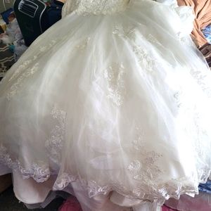 Plus size wedding dress
